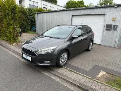 Gebraucht Ford Focus Business Edition 125 PS (91 kW) 2016 Grau Limousine