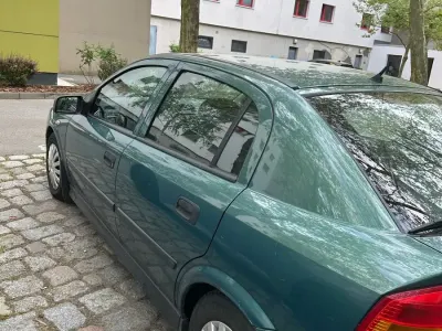 Gebraucht Opel Astra 101 PS (74 kW) 2002 Grün Kleinwagen
