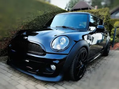 Używany Mini John Cooper Works 211 KM (155 kW) 2012 Czarny Hatchback