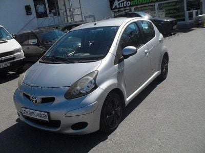 Usata Toyota Aygo Cool 68 CV (50 kW) 2011 Argento Utilitaria