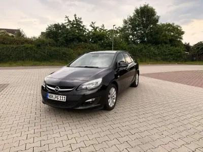 Gebraucht Opel Astra Style 110 PS (80 kW) 2016 Schwarz Kombi