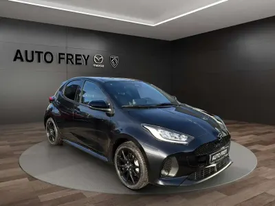 Neu Mazda 2 Homura-Line 116 PS (85 kW) 2025 Opera black Kleinwagen