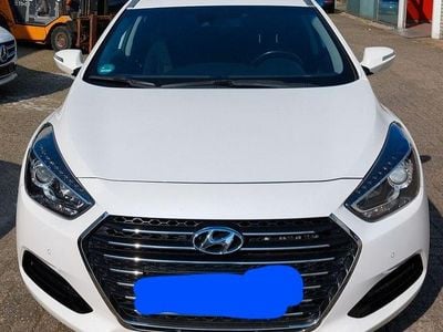 Usata Hyundai i40 Classic 141 CV (103 kW) 2016 Bianco Station wagon