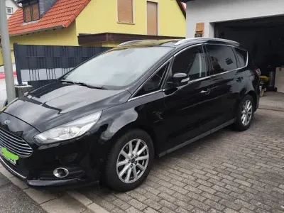 Gebraucht Ford S-MAX Titanium 150 PS (110 kW) 2017 Schwarz Van / Kleinbus