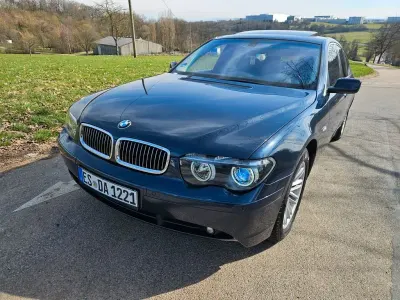 Gebraucht BMW 735 Sport Line 272 PS (200 kW) 2002 Blau Limousine