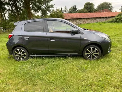 Gebraucht Mitsubishi Space Star 71 PS (52 kW) 2024 Grau Kleinwagen