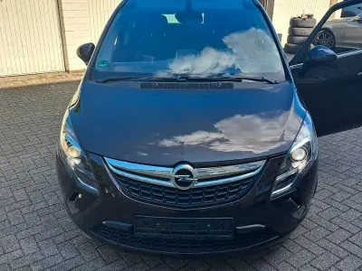 Gebraucht Opel Zafira Tourer Innovation 165 PS (121 kW) 2012 Braun Van / Kleinbus