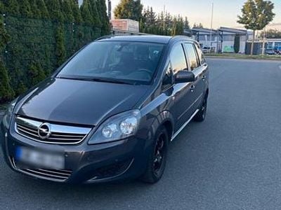 Usata Opel Zafira 122 CV (89 kW) 2013 Monovolume