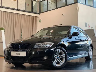 Gebraucht BMW 320 177 PS (130 kW) 2009 Schwarz Limousine