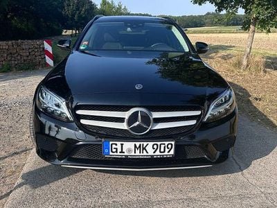 Gebraucht Mercedes C200 160 PS (117 kW) 2019 Schwarz Kombi