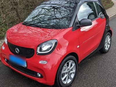 Rot Gebraucht 2016 Smart ForTwo Cabrio Cabrio | 14.100 € (Teuer)