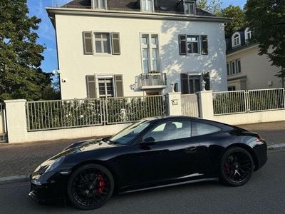 Porsche 911 Carrera 4 GTS