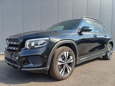 Mercedes GLB180