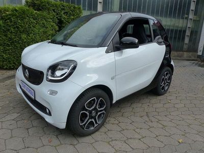 Weiß/schwarz Gebraucht 2018 Smart ForTwo Cabrio Prime Cabrio | 13.995 € (Fairer Preis)