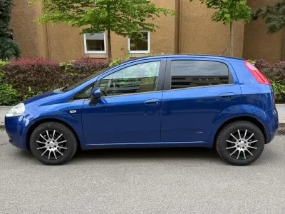 Gebraucht Fiat Punto 95 PS (69 kW) 2007 Blau Kleinwagen