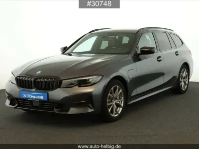 Używany BMW 330e Sport Line 252 KM (185 kW) 2022 Szary Kombi