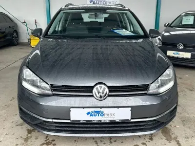 Gebraucht VW Golf VII Comfortline 110 PS (80 kW) 2017 Grau Kombi