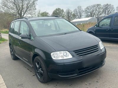 gebraucht VW Touran 1,6 Benziner