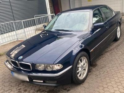 BMW 740