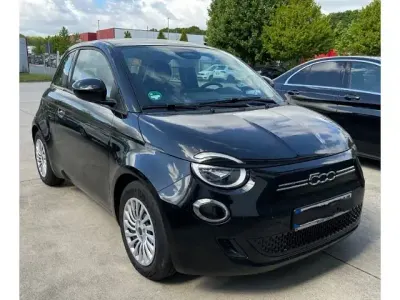 Gebraucht Fiat 500e Action 69 kW (95 PS) 2023 Schwarz Kleinwagen