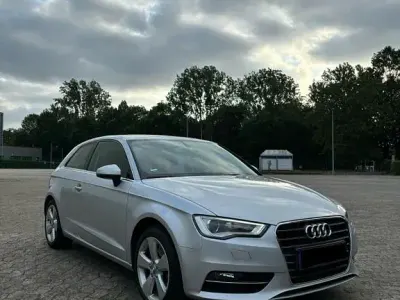 Gebraucht Audi A3 Ambiente 122 PS (89 kW) 2012 Silber Kleinwagen