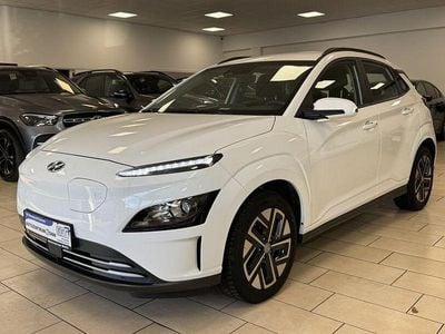 Gebraucht Hyundai Kona Select 100 kW (136 PS) 2022 Weiß SUV