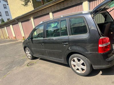 Usata VW Touran Basis 105 CV (77 kW) 2003 Nero Monovolume
