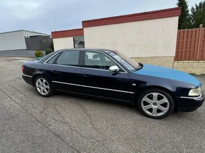 Gebraucht Audi S8 Sport 360 PS (264 kW) 2001 Blau Limousine