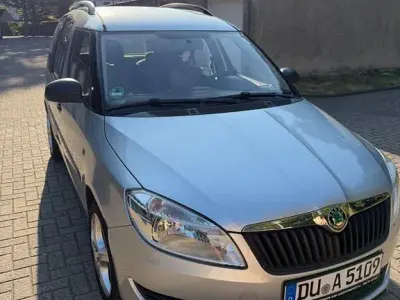 Gebraucht Skoda Roomster 69 PS (50 kW) 2011 Silber Van / Kleinbus
