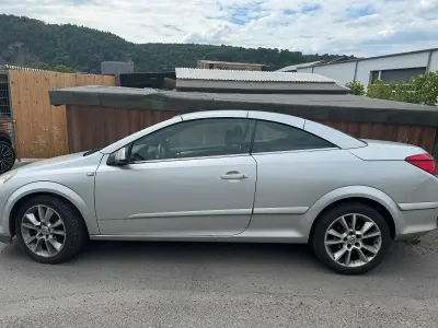Brugt Opel Astra Cabriolet 105 HK (77 kW) 2006 Sølv Cabriolet