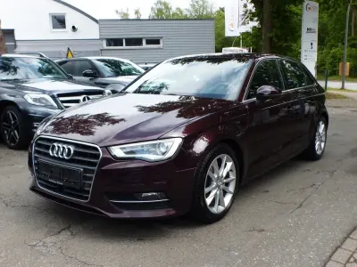 Gebraucht Audi A3 Ambition 122 PS (89 kW) 2013 Rot Limousine