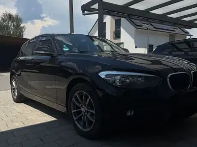 Gebraucht BMW 116 109 PS (80 kW) 2018 Schwarz Kleinwagen