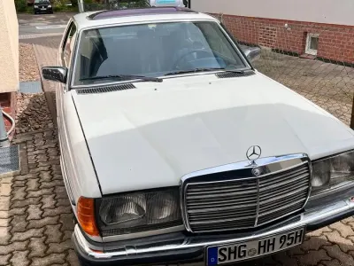 Gebraucht Mercedes 230 136 PS (100 kW) 1982 Weiß Coupé