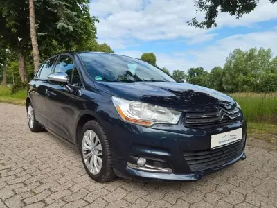 Gebraucht Citroën C4 SELECTION 120 PS (88 kW) 2013 Blau Limousine
