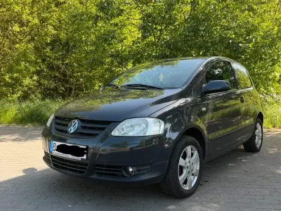 Gebraucht VW Fox 74 PS (54 kW) 2007 Grau Kleinwagen