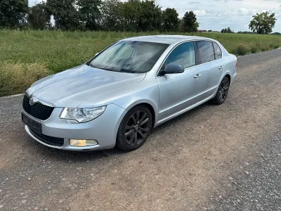 Gebraucht Skoda Superb 170 PS (125 kW) 2008 Silber Limousine