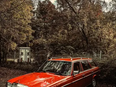 Gebraucht Mercedes 280 185 PS (136 kW) 1979 Rot Kombi