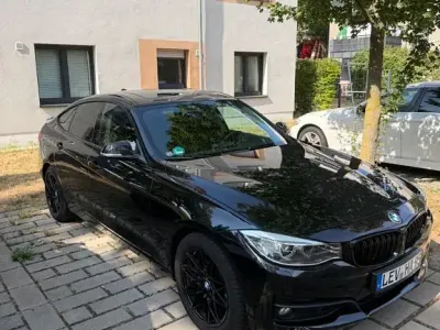 Gebraucht BMW 318 Sport Line 143 PS (105 kW) 2015 Schwarz Limousine