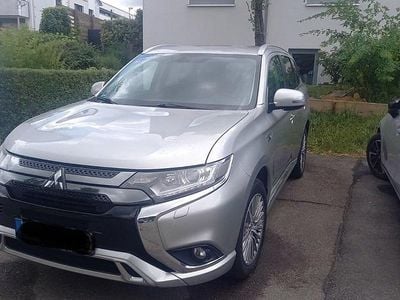 Mitsubishi Outlander P-HEV