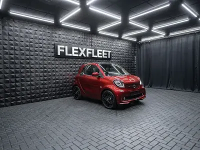 Gebraucht Smart ForTwo Coupé 90 PS (66 kW) 2019 Bodypanels in black Coupé