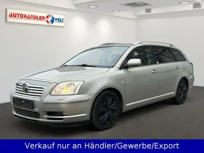 Second-hand Toyota Avensis 129 CP (94 kW) 2005 Bej Break