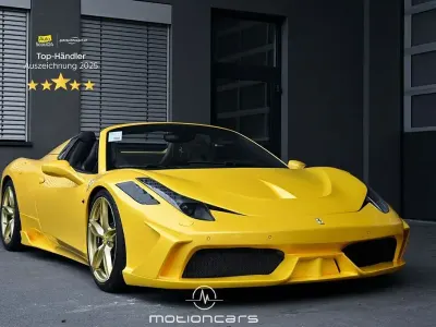 Usata Ferrari 458 566 CV (416 kW) 2012 Giallo Cabrio