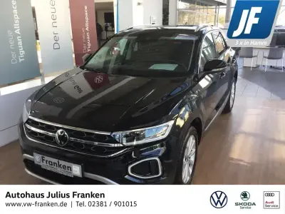 Gebraucht VW T-Roc Style 110 PS (80 kW) 2023 Deep black perleffekt (metallic) SUV