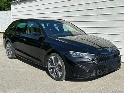 Nuova Skoda Octavia RS 265 CV (194 kW) 2026 Nero Station wagon