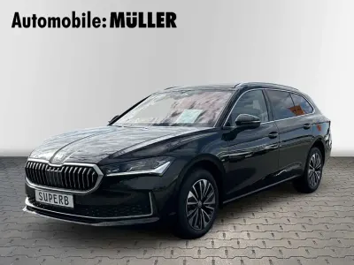 Neu Skoda Superb Selection 150 PS (110 kW) 2025 Schwarz Kombi