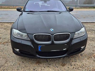Gebraucht BMW 325 Exclusive 218 PS (160 kW) 2010 Schwarz Kombi