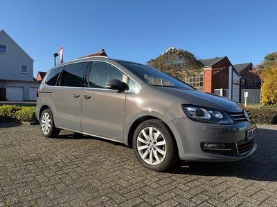 Gebraucht VW Sharan Highline 177 PS (130 kW) 2019 Grau Van / Kleinbus