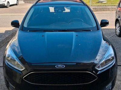 Usata Ford Focus 100 CV (73 kW) 2014 Nero Station wagon