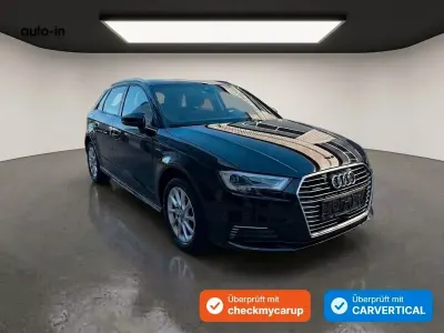 Gebraucht Audi A3 Sportback e-tron Ambiente 150 PS (110 kW) 2016 Schwarz Kleinwagen