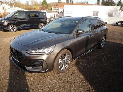 Używany Ford Focus ST-Line X 155 KM (114 kW) 2025 Szary Sedan/Limuzyna